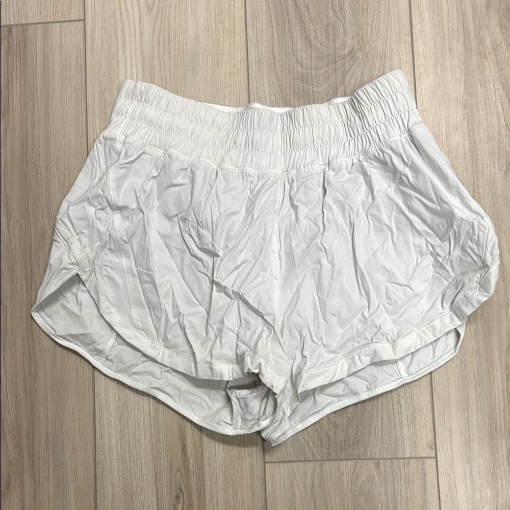 White Lululemon short